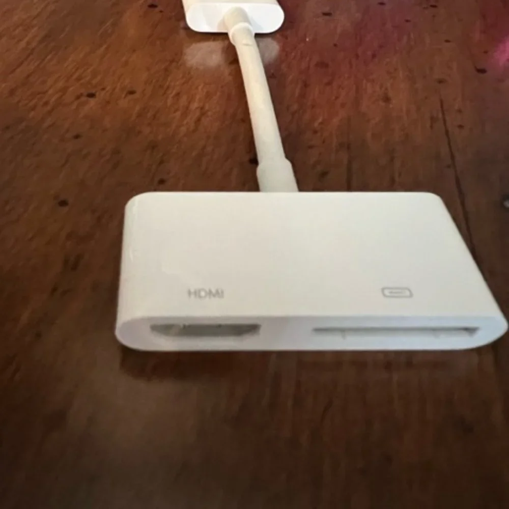 Apple HDMI/ USB Adapter